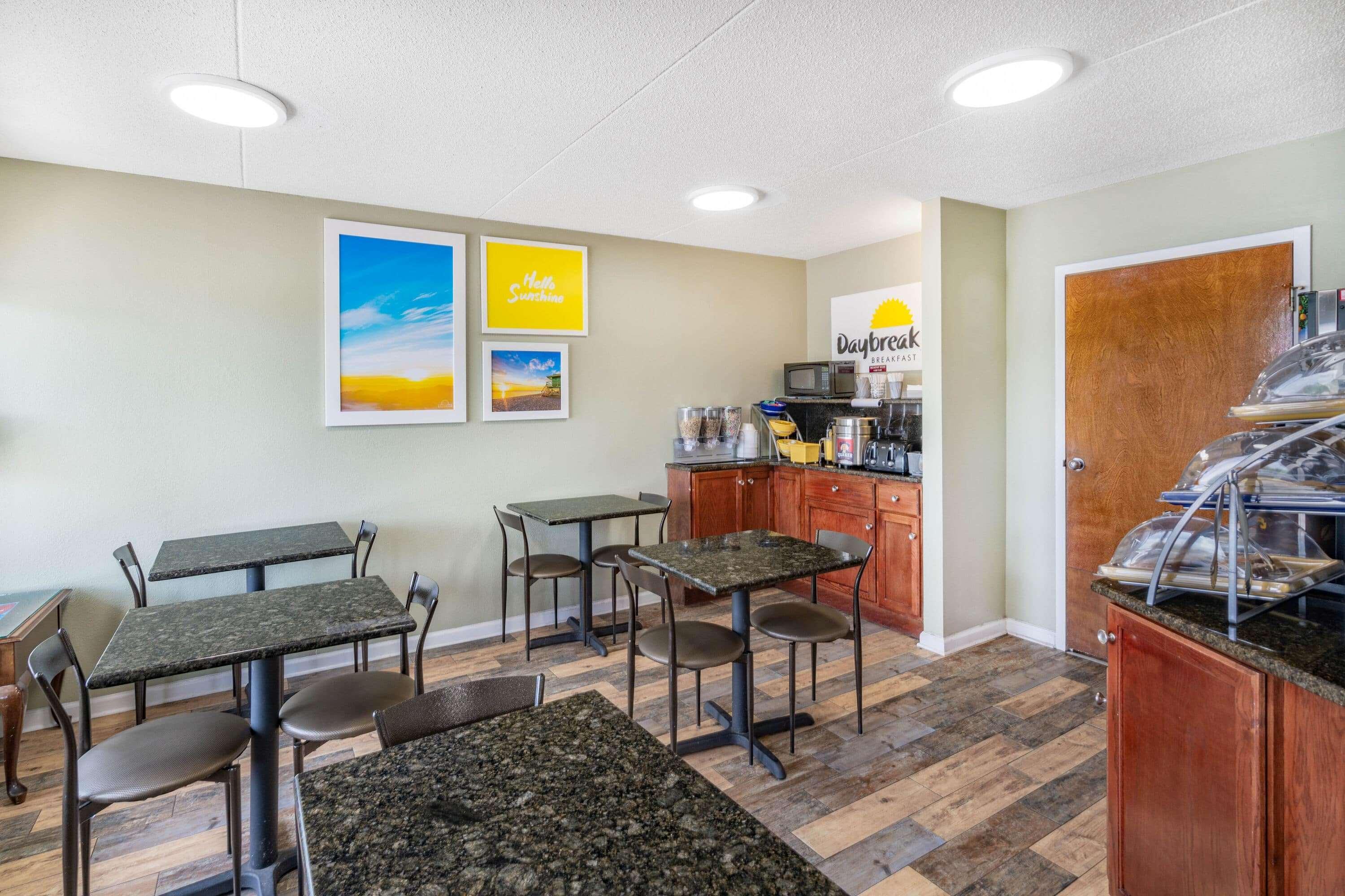Days By Wyndham Tn Hotel Clarksville